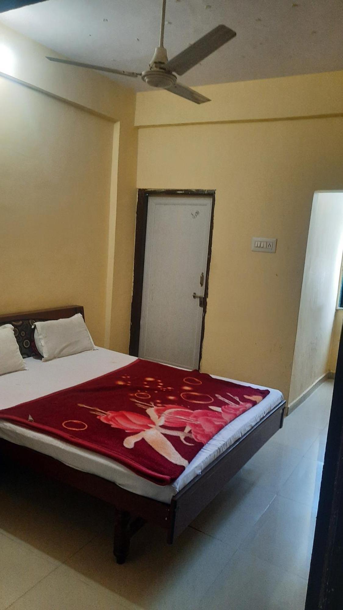 Hotel Rajtilak Guest House Vadali Eksteriør bilde