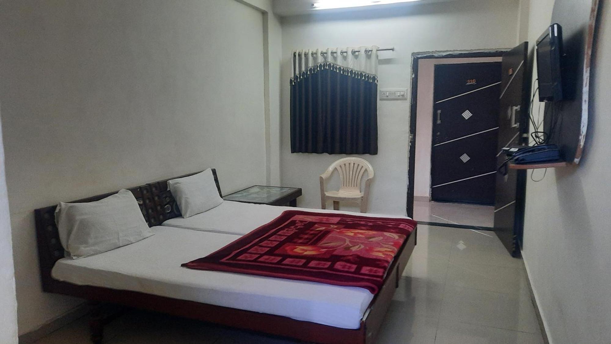 Hotel Rajtilak Guest House Vadali Eksteriør bilde